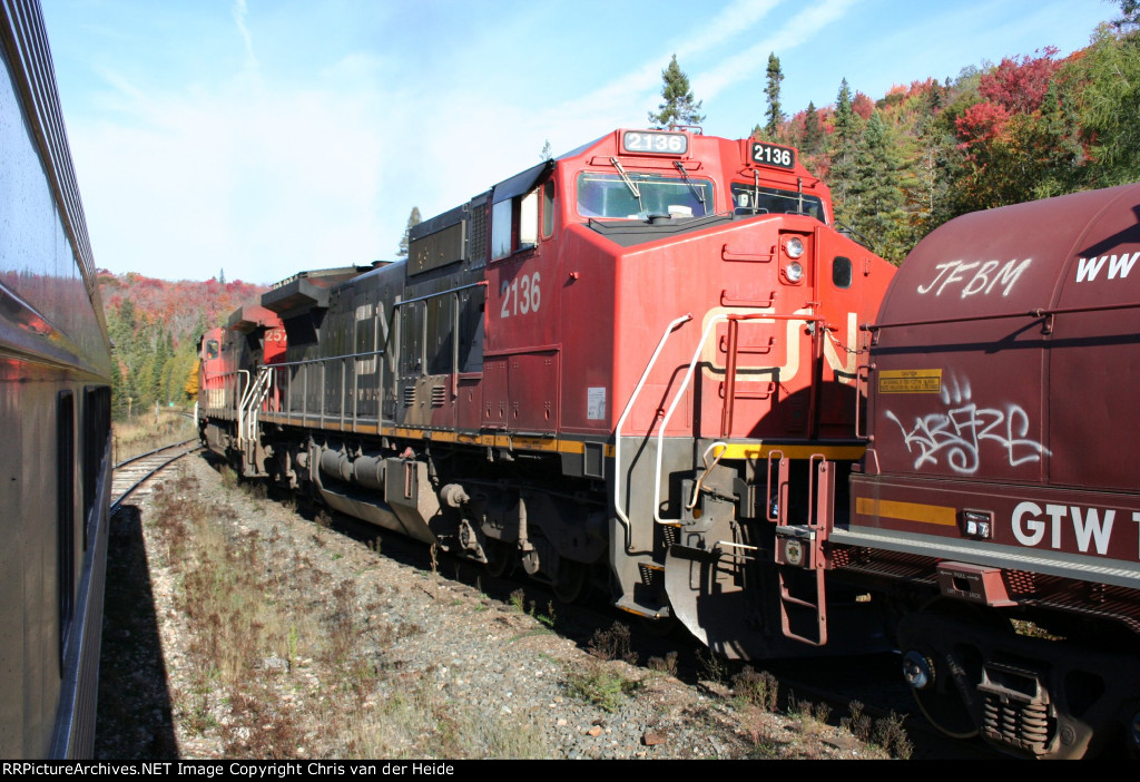 CN 2136